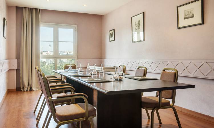 MAIRENA Hotel Ilunion Alcora Sevilla Siviglia MAIRENA Hotel Ilunion Alcora Sevilla Siviglia