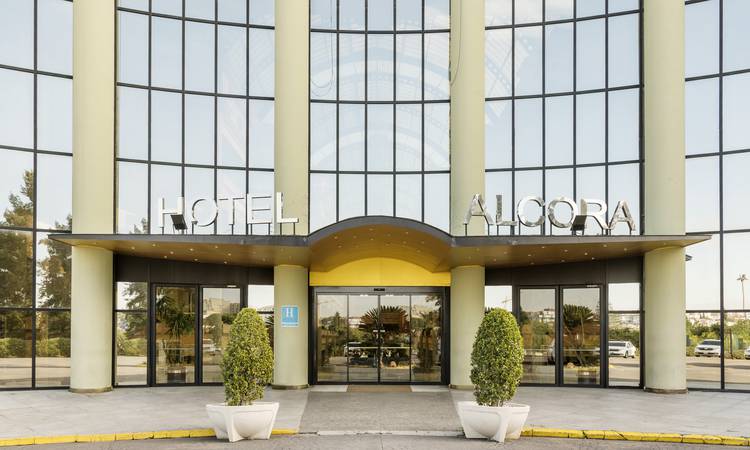 ALCORA II + IV + V Hotel Ilunion Alcora Sevilla Siviglia ALCORA II + IV + V Hotel Ilunion Alcora Sevilla Siviglia