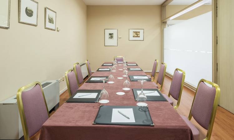 BUSINESS CENTER Hotel Ilunion Alcora Sevilla Siviglia BUSINESS CENTER Hotel Ilunion Alcora Sevilla Siviglia
