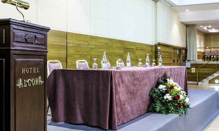 ALBAIDA + AZNALFARACHE Hotel Ilunion Alcora Sevilla Siviglia ALBAIDA + AZNALFARACHE Hotel Ilunion Alcora Sevilla Siviglia