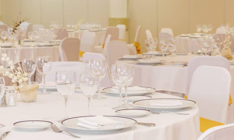 DESPACHI I + II Hotel Ilunion Alcora Sevilla Siviglia DESPACHI I + II Hotel Ilunion Alcora Sevilla Siviglia