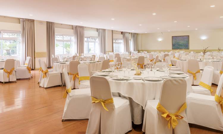 ALBAIDA Hotel Ilunion Alcora Sevilla Siviglia ALBAIDA Hotel Ilunion Alcora Sevilla Siviglia